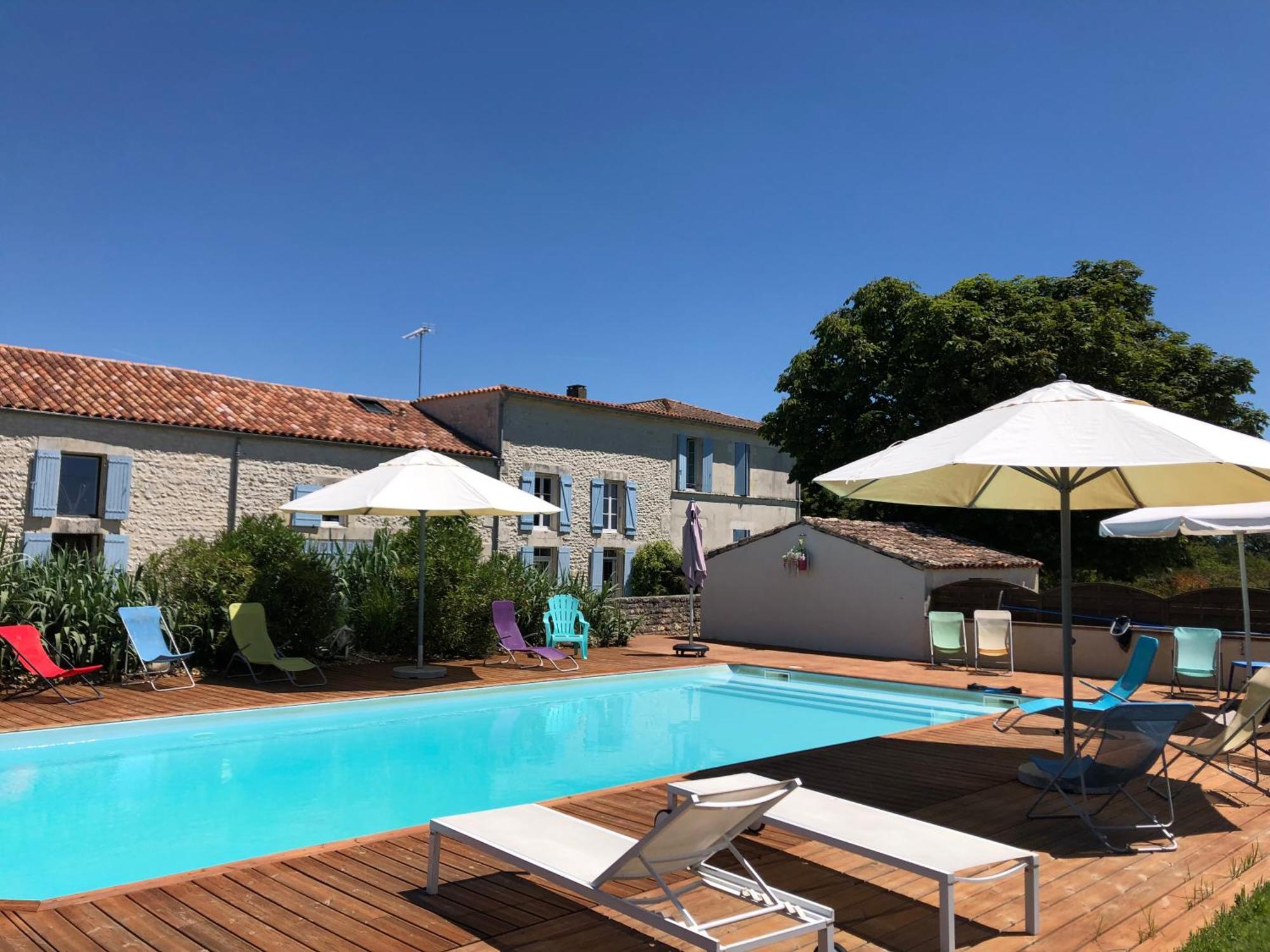 Le Domaine Des Aguins Pension Saujon Buitenkant foto
